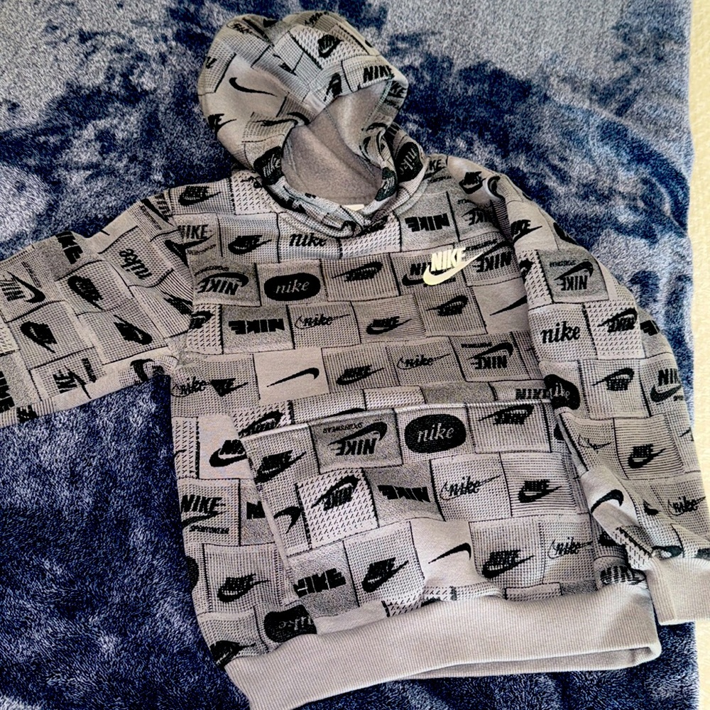 Nike hoodie